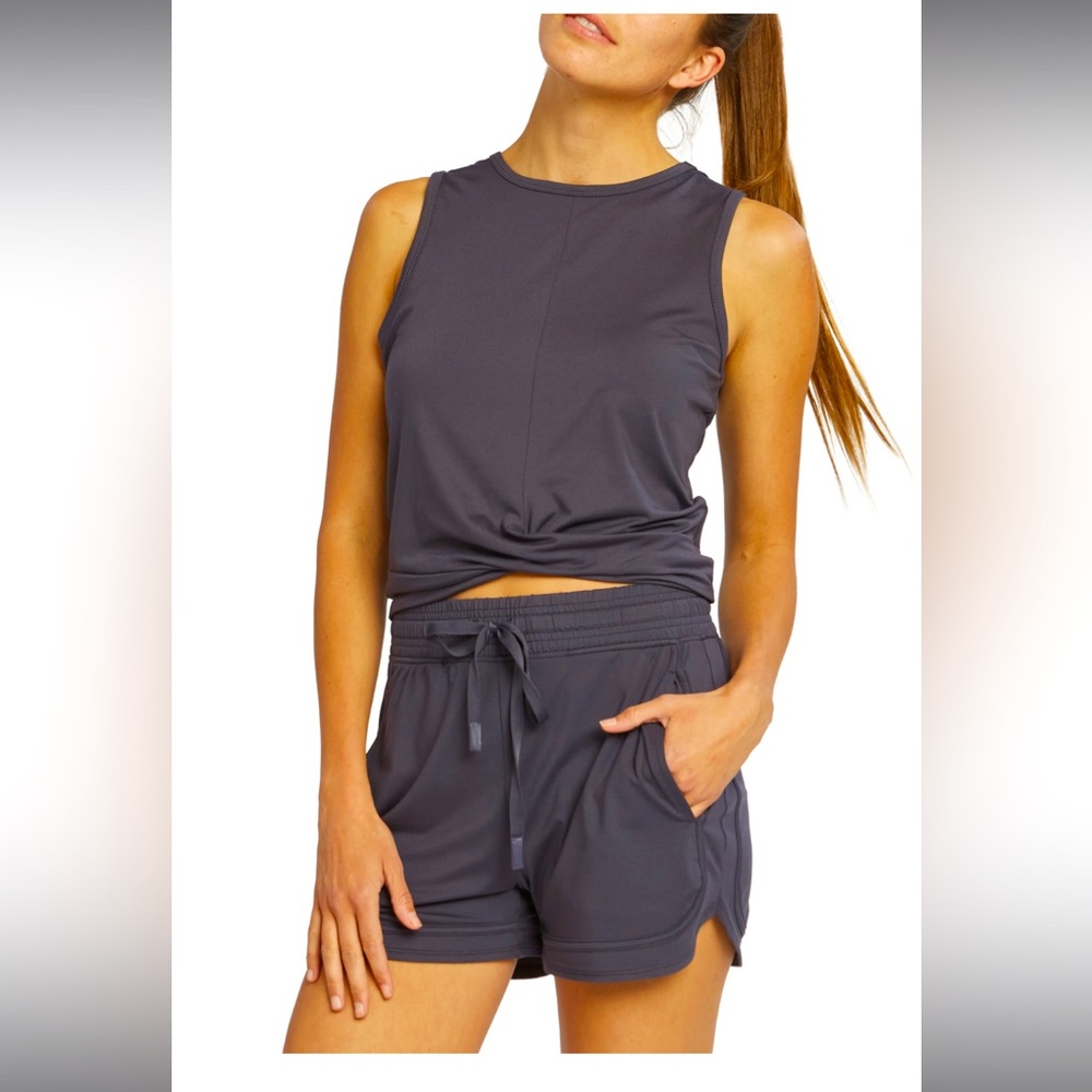Crop tank top